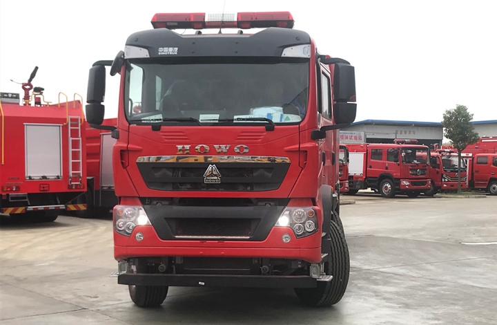 ǰĺĭ܇(ch)SҽBc܇(ch)v(bo)r(ji)